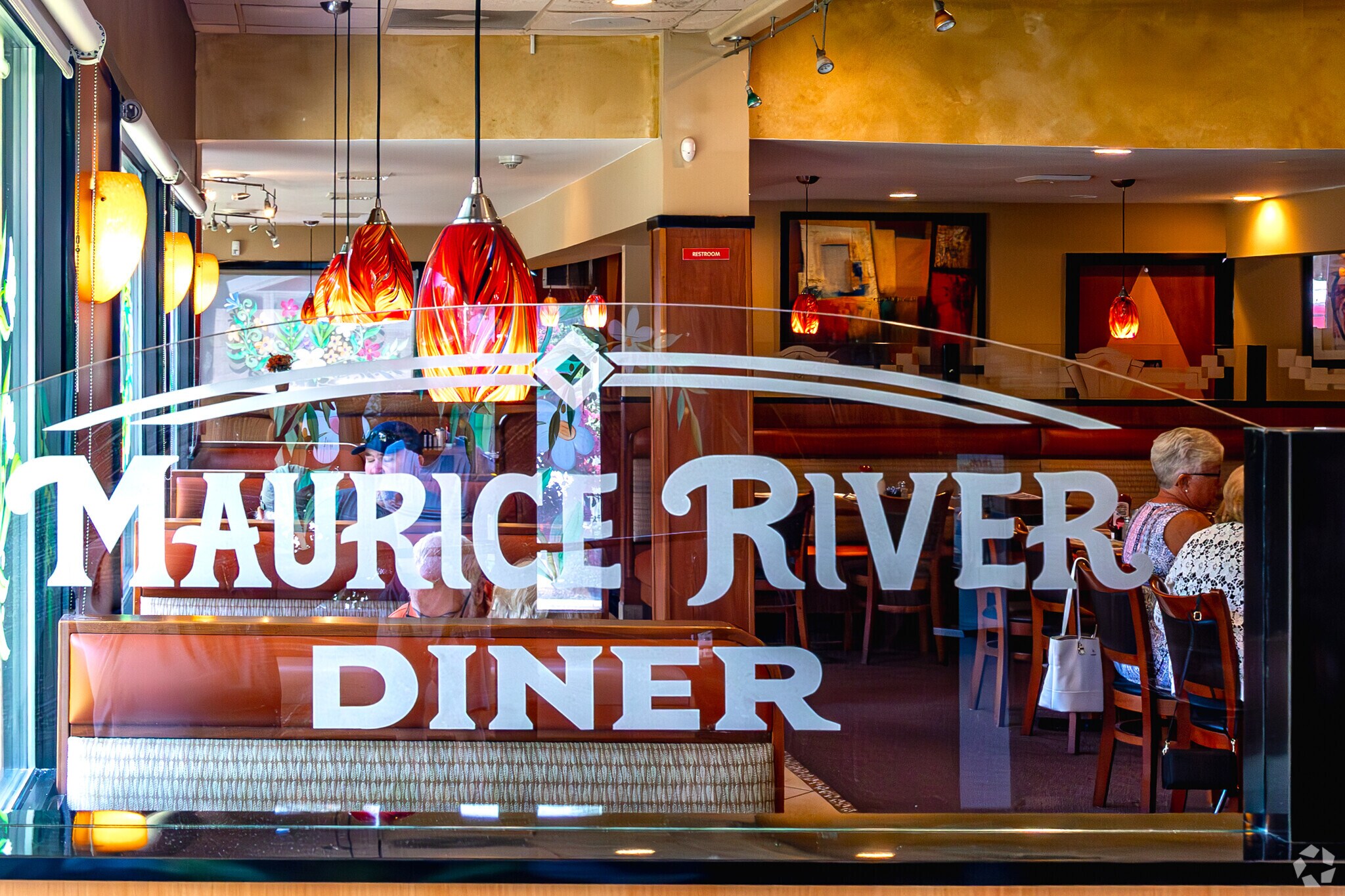 Maurice River Diner serves generous portions of breakfast, lunch & dinner in a cozy atmosphere.