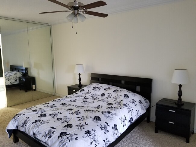 Bonavista Condominium unit 203, Miami, FL 33180 - photo 5