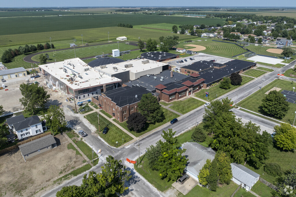 New Berlin Junior High School is a public school located in New Berlin, IL.