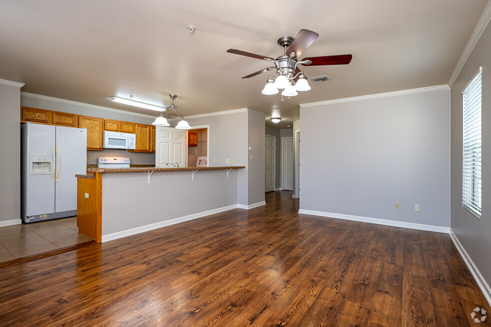 Guidry Row Apartment Homes