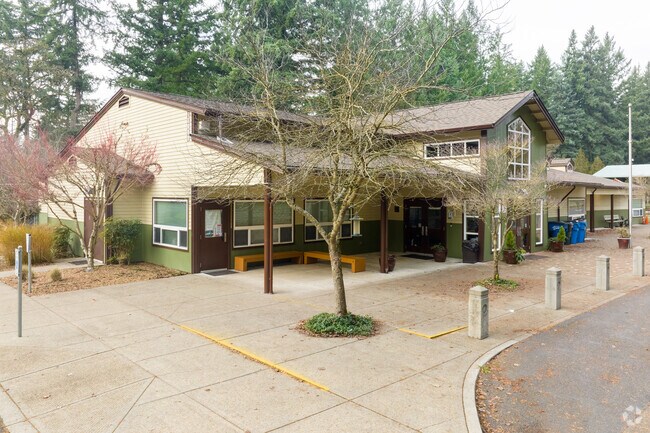 Cascadia School of a Montessori education in a tranquil neighborhood of Vancouver, Washington.