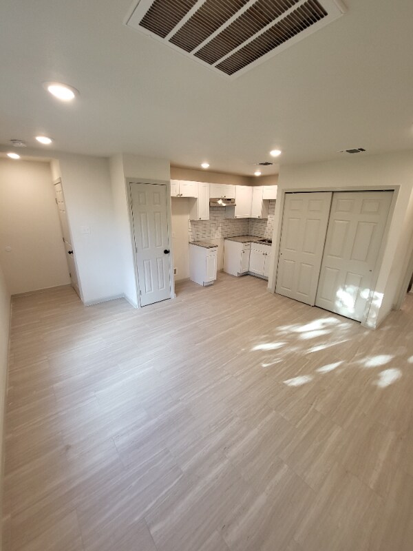 2417 Castroville Rd unit 1201, San Antonio, TX 78237 - photo 1