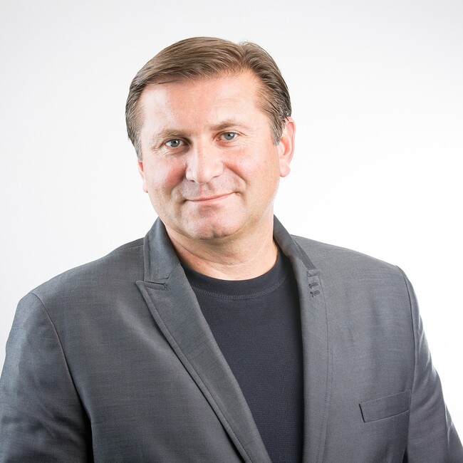 Agent Photo
