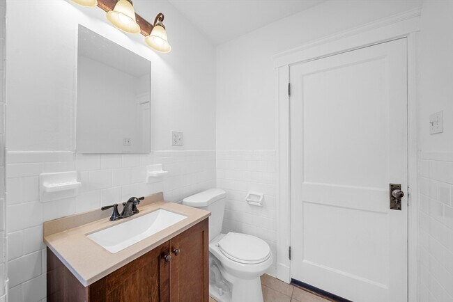177R Faneuil St unit 2, Boston, MA 02135 - photo 5