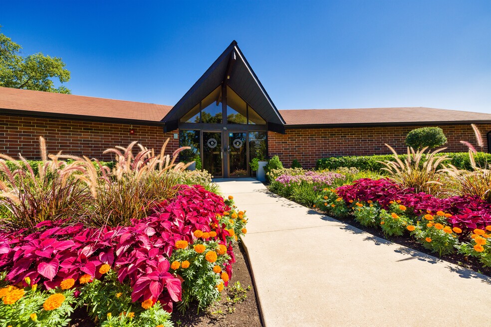 The Bennington 100130 St, Bensenville, IL