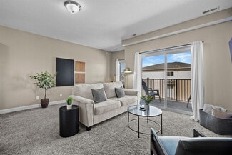 8350 Cascade Ave Unit ID1285750P, West Des Moines, IA 50266