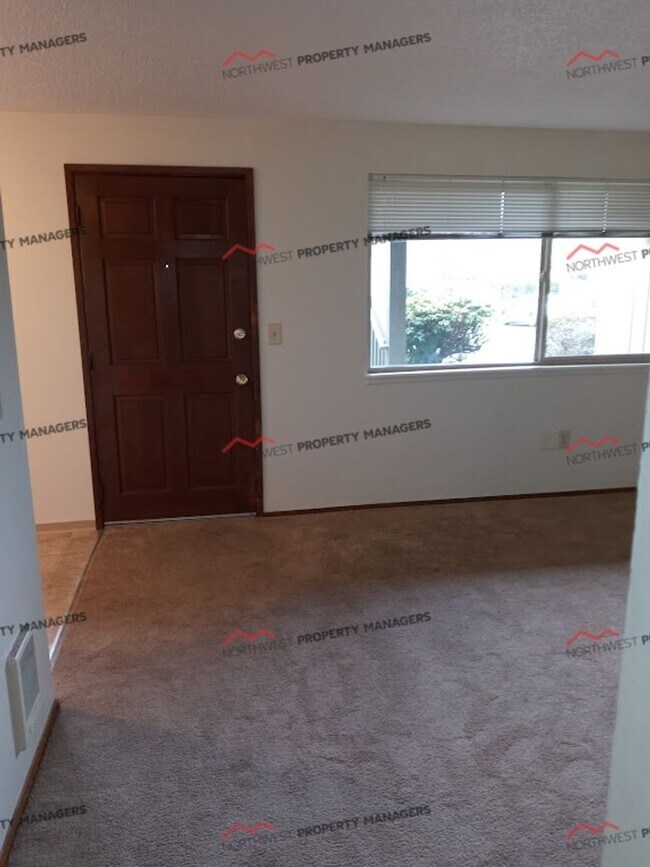 Crystal Springs Apartments, Tacoma, WA 98444 - photo 7