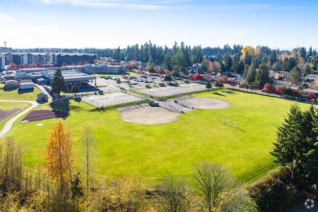 Evergreen Middle School is located in the Evergreen neighborhood of Everett.