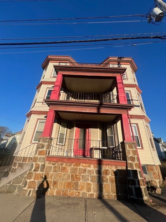 754 Hancock St Unit 2F, Quincy, MA 02170