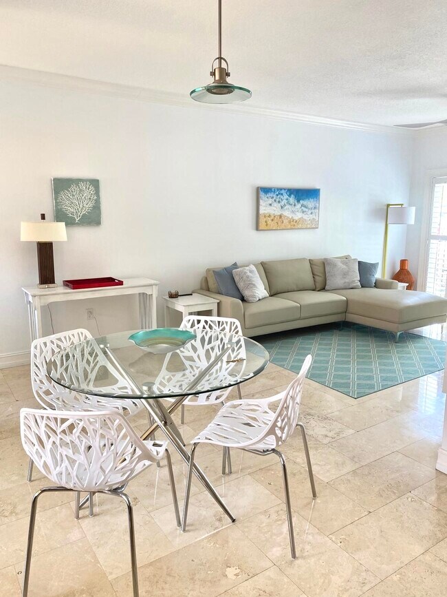 95 NE 4th Ave Unit 4, Delray Beach, FL 33483