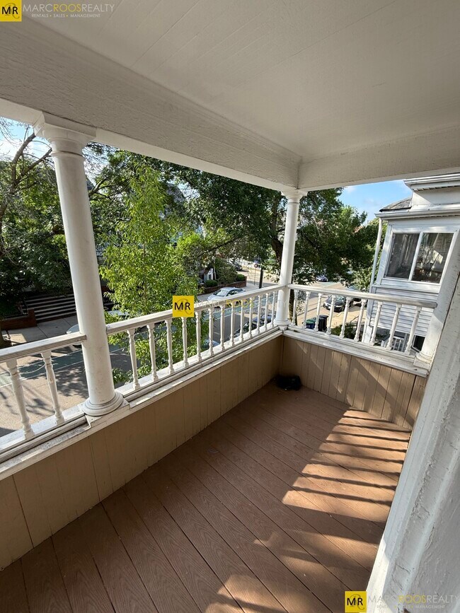 68 Willow Ave unit 2, Somerville, MA 02144 - photo 4