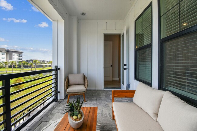 7236 Sutton Ln, Sarasota, FL 34240 - photo 4