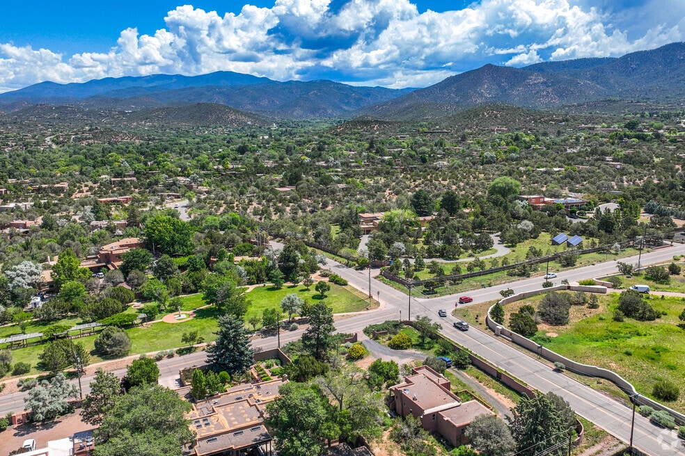 NH_Old Santa Fe Trail_550631_P2_ZK_V2_080524