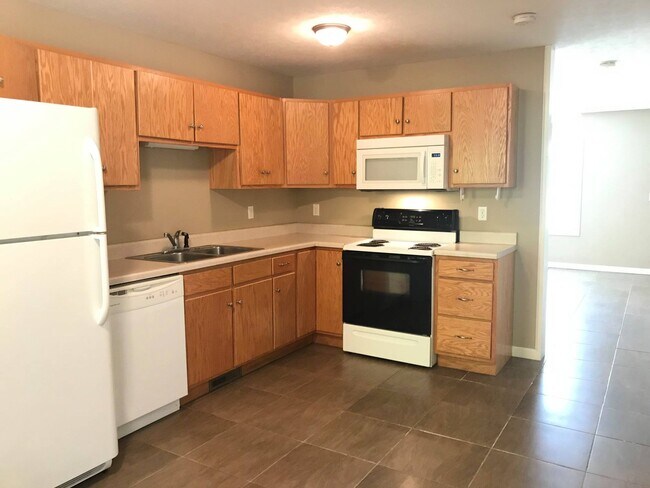 108 Creekside Dr unit C, Franklin, KY 42134 - photo 6