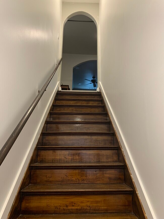 Entrance: Stairs Required to Enter Unit B