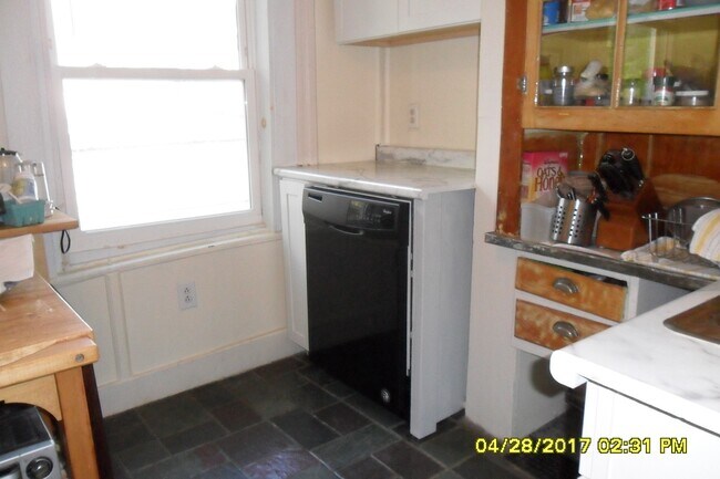 Kitchen - Dishwasher