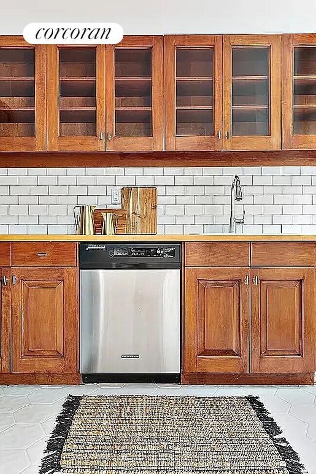 159 W 13th St, New York, NY 10011 - photo 7