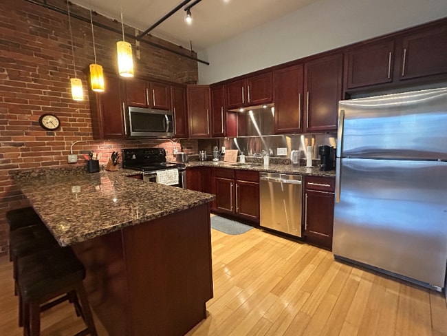 61 Market St unit 3A, Lowell, MA 01852 - photo 2