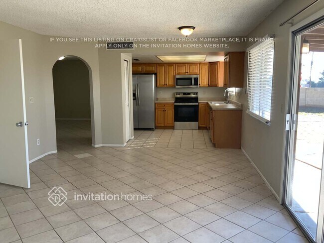 13802 N 45th Ave, Glendale, AZ 85306 - photo 5