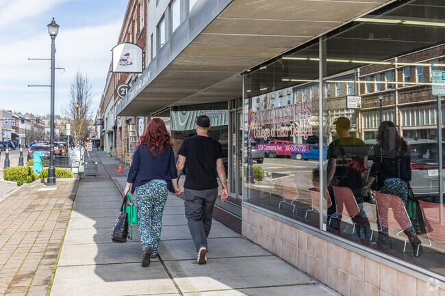 Downtown Longview is very walkable and bikeable.