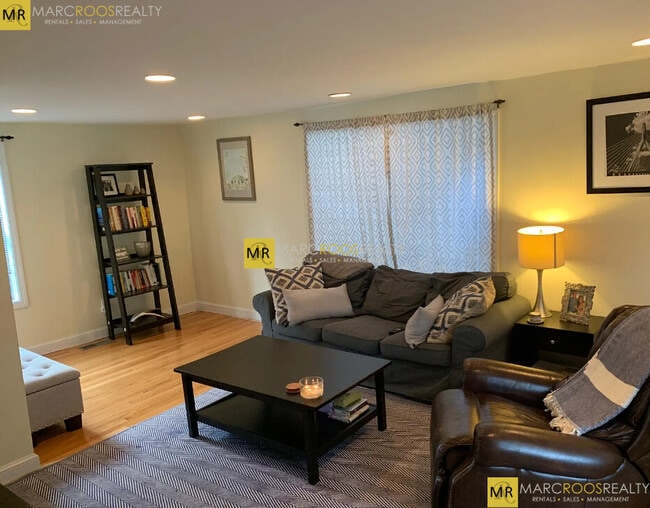 318 Bunker Hill St unit 3, Boston, MA 02129 - photo 7