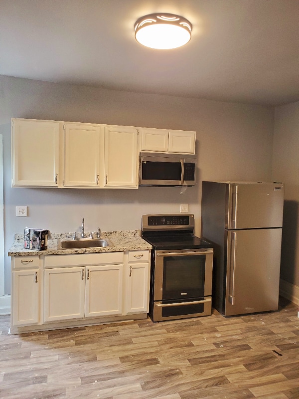 132 Blair St Unit 64 Arch St Apt 1, Plymouth, PA 18651