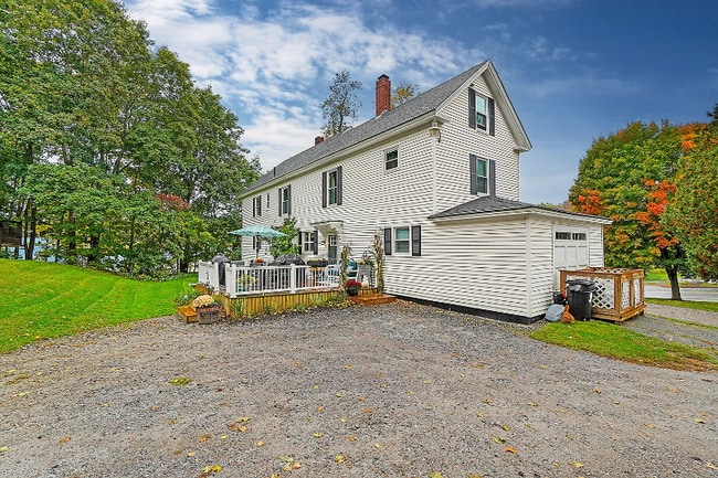672 Lisbon St unit 672 Lisbon St. A, Lisbon Falls, ME 04252 - photo 7