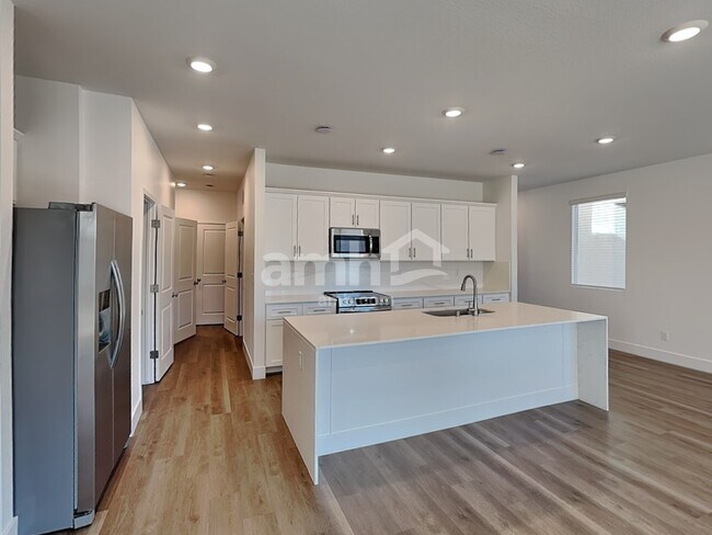 5843 Fly Fisher St, Las Vegas, NV 89113 - photo 5