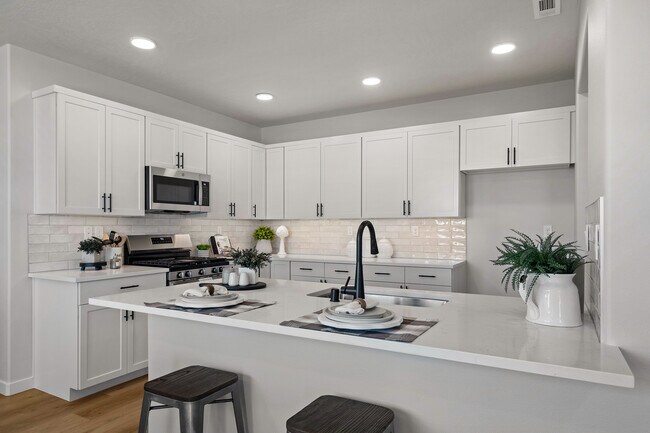 9761 Victoria Dr unit 36869852, Missoula, MT 59808 - photo 2