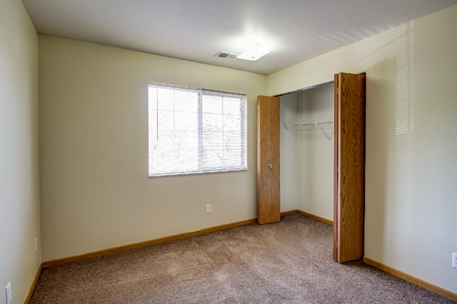 3441 Haleh Cir SE unit 3441-F, Grand Rapids, MI 49546 - photo 4