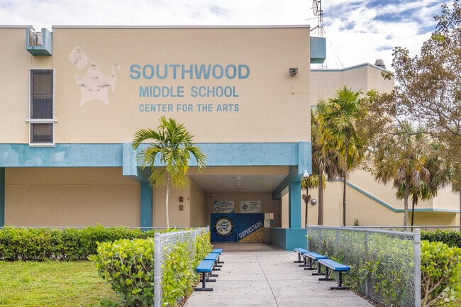 Southwood Middle School in Palmetto Bay, FL is a A- school on Niche.
