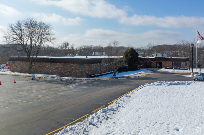 Trinity Lutheran School has a a student-teacher ratio of 11 to 1.