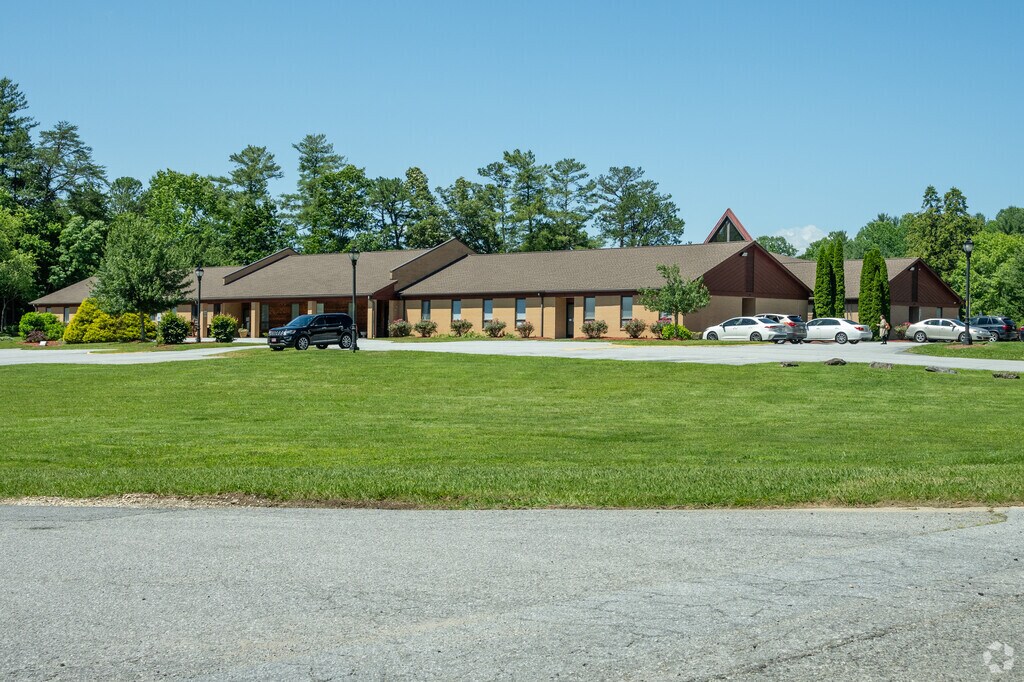Canongate Catholic High School is one of the larger religious schools in the area.