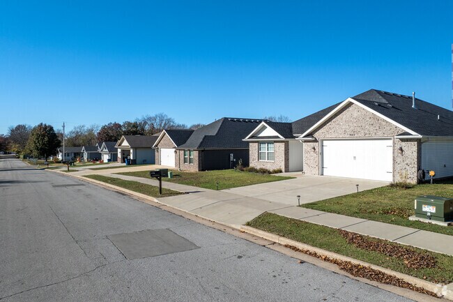 New traditional homes are very common in Iron Gates.