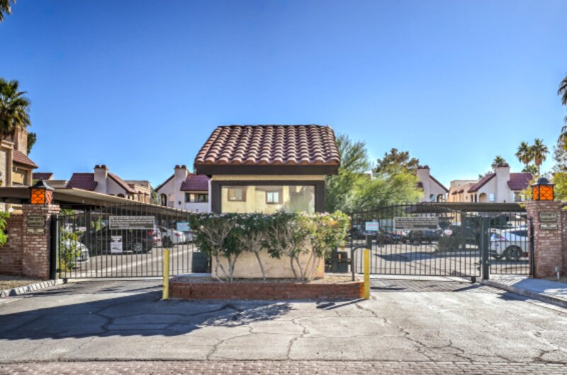 1751 E Reno Ave unit 109, Las Vegas, NV 89119 - photo 1