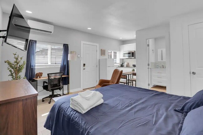 3611 Monroe Ave unit 3611 Unit 1, El Paso, TX 79930 - photo 4