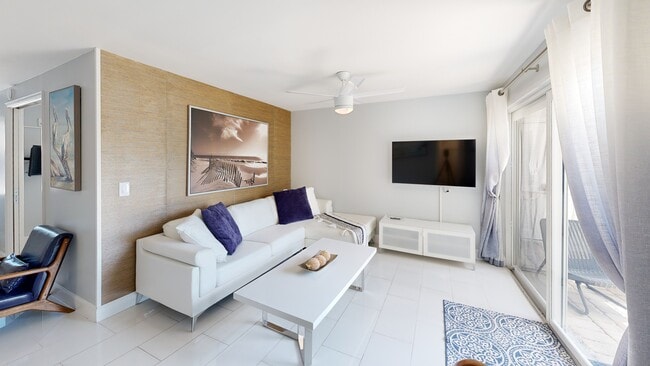 1705 N Riverside Dr unit 2, Pompano Beach, FL 33062 - photo 2