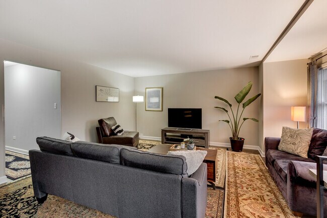 226 S Hoyne Ave unit ID1255621P, Chicago, IL 60612 - photo 7