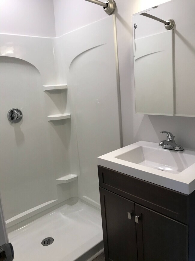 255 Atwood St unit 1, Pittsburgh, PA 15213 - photo 3