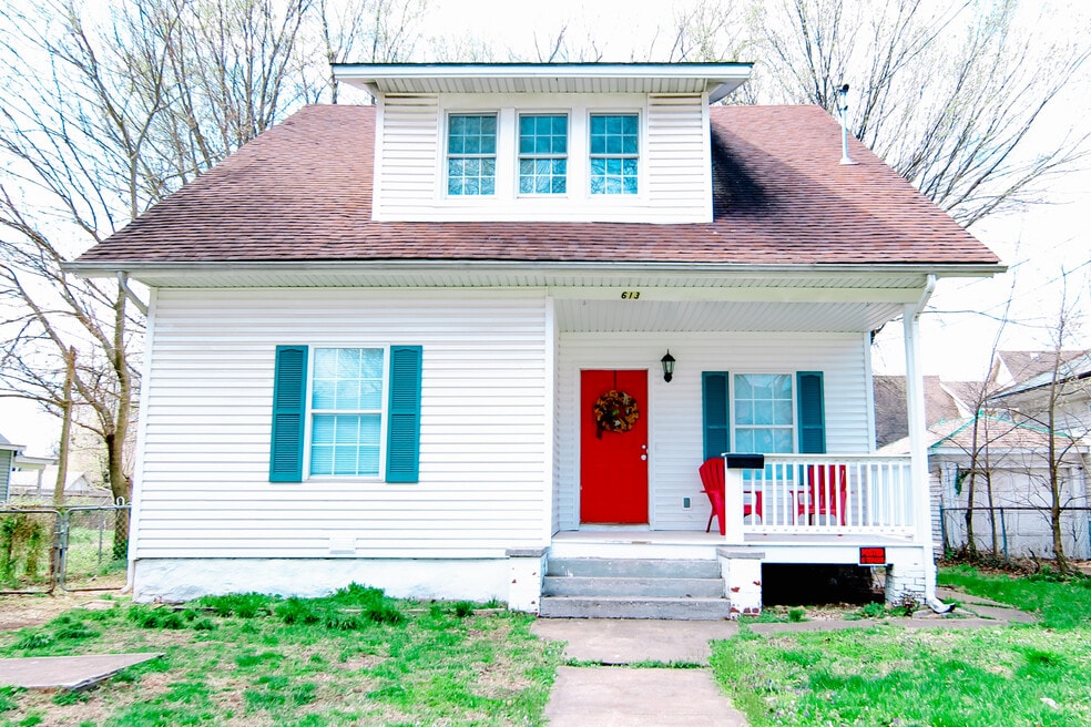 613 S Main Ave, Springfield, MO 65806 - photo 1