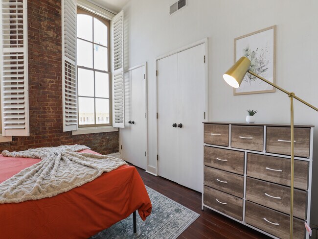 66 S Front St unit 21, Memphis, TN 38103 - photo 4