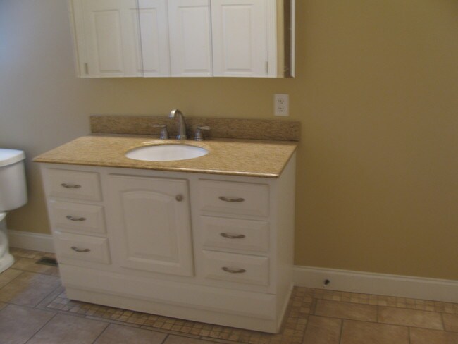 1561 W Southern Ave unit 2, South Williamsport, PA 17702 - photo 6