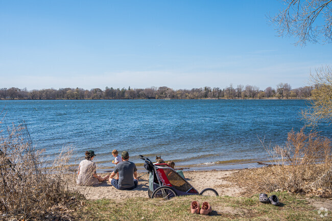 Keewaydin residents enjoy secluded picnic spots on Lake Nokomis.