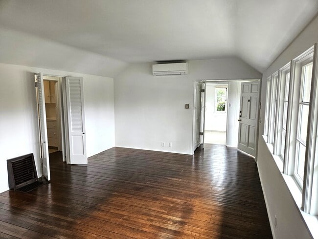 8531 Rosewood Ave, West Hollywood, CA 90048 - photo 4