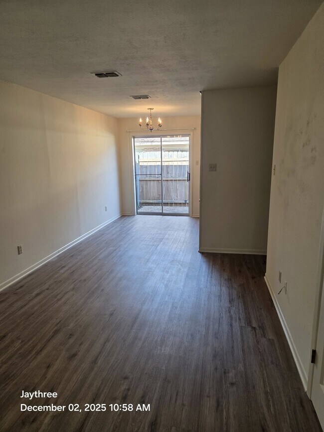 905 N 24th St unit L, Corsicana, TX 75110 - photo 4