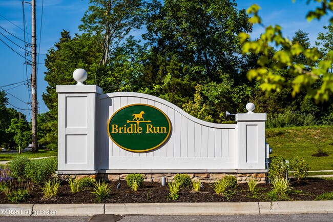 17826 Bridle Run Dr, Louisville, KY 40245 - photo 6