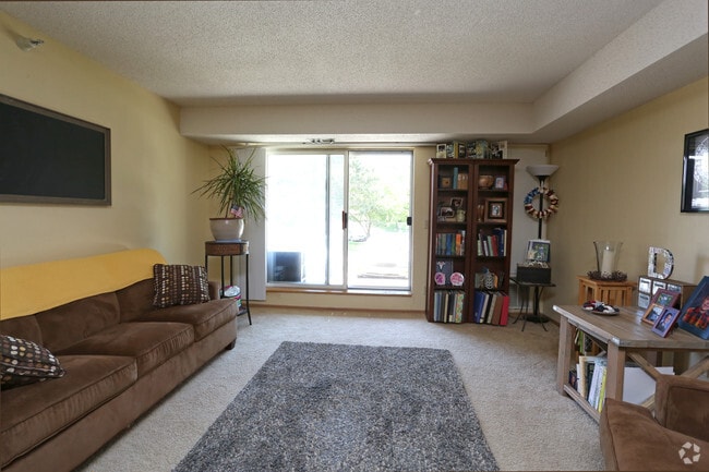 Linnet Circle Apartments, Coon Rapids, MN 55433 - photo 7