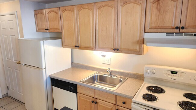 918 S Logan St unit 102, Denver, CO 80209 - photo 4