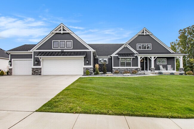 15370 144th Ave unit 36471271, Spring Lake, MI 49456 - photo 2