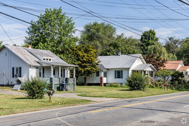 Bungalows and ranches are plentiful in the beautiful neighborhood of Hollins.